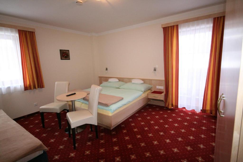 Pension Thorerhof Haus im Ennstal Cameră foto